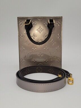 Louis Vuitton Petit Sac Plat Monogram Vernis.